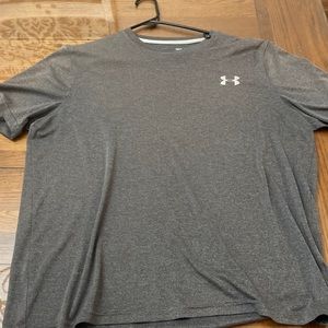 Under armour heat gear loose t shirt